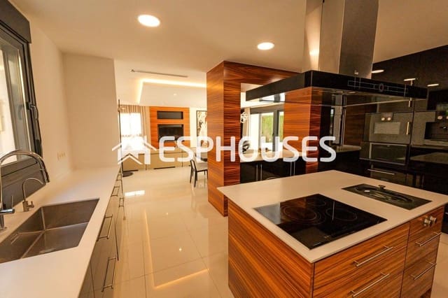 3 camera da letto Villa in vendita in La Veleta, Torrevieja con piscina garage - 1.630.000 € (Rif: 9860345)