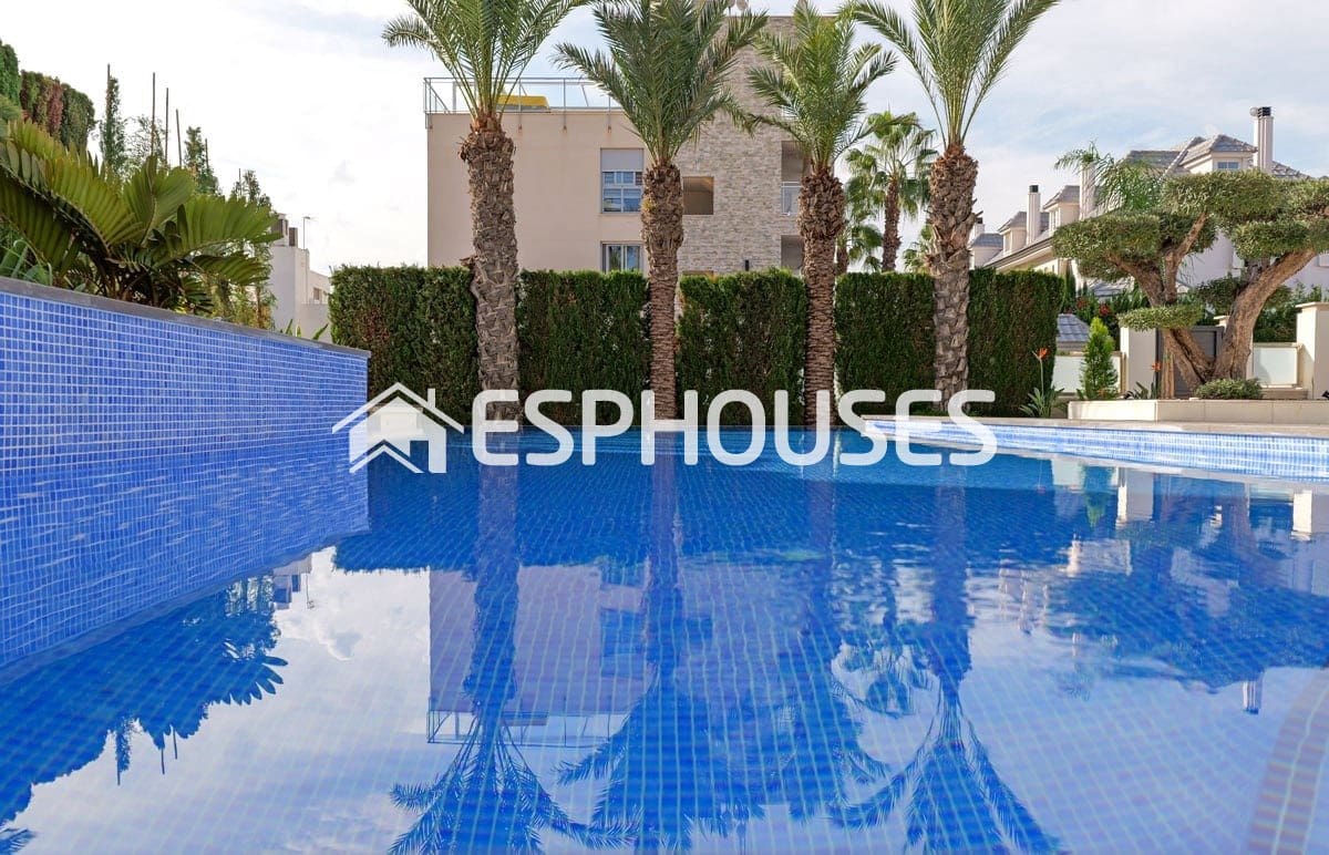 Chalet de 3 habitaciones en La Veleta en venta con piscina - 1.630.000 € (Ref: 9860345)