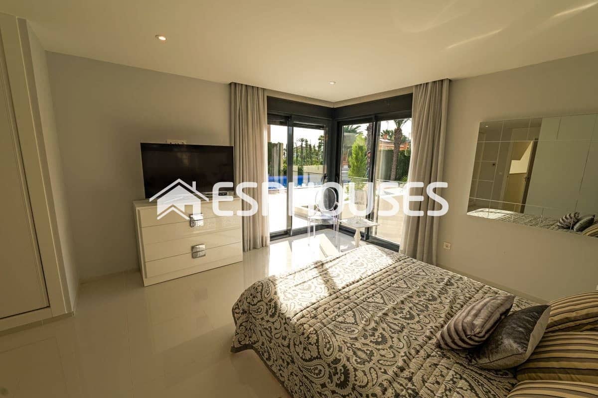Chalet de 3 habitaciones en La Veleta en venta con piscina - 1.630.000 € (Ref: 9860345)