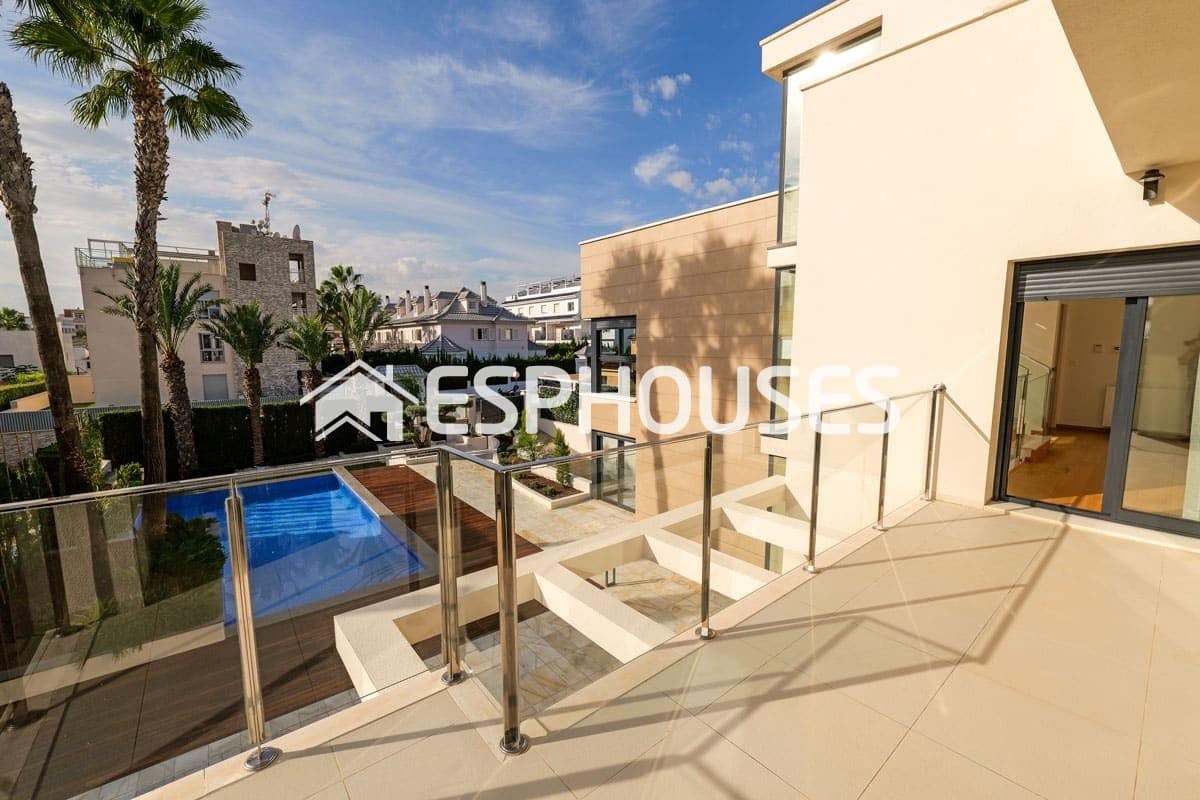 Chalet de 3 habitaciones en La Veleta en venta con piscina - 1.630.000 € (Ref: 9860345)