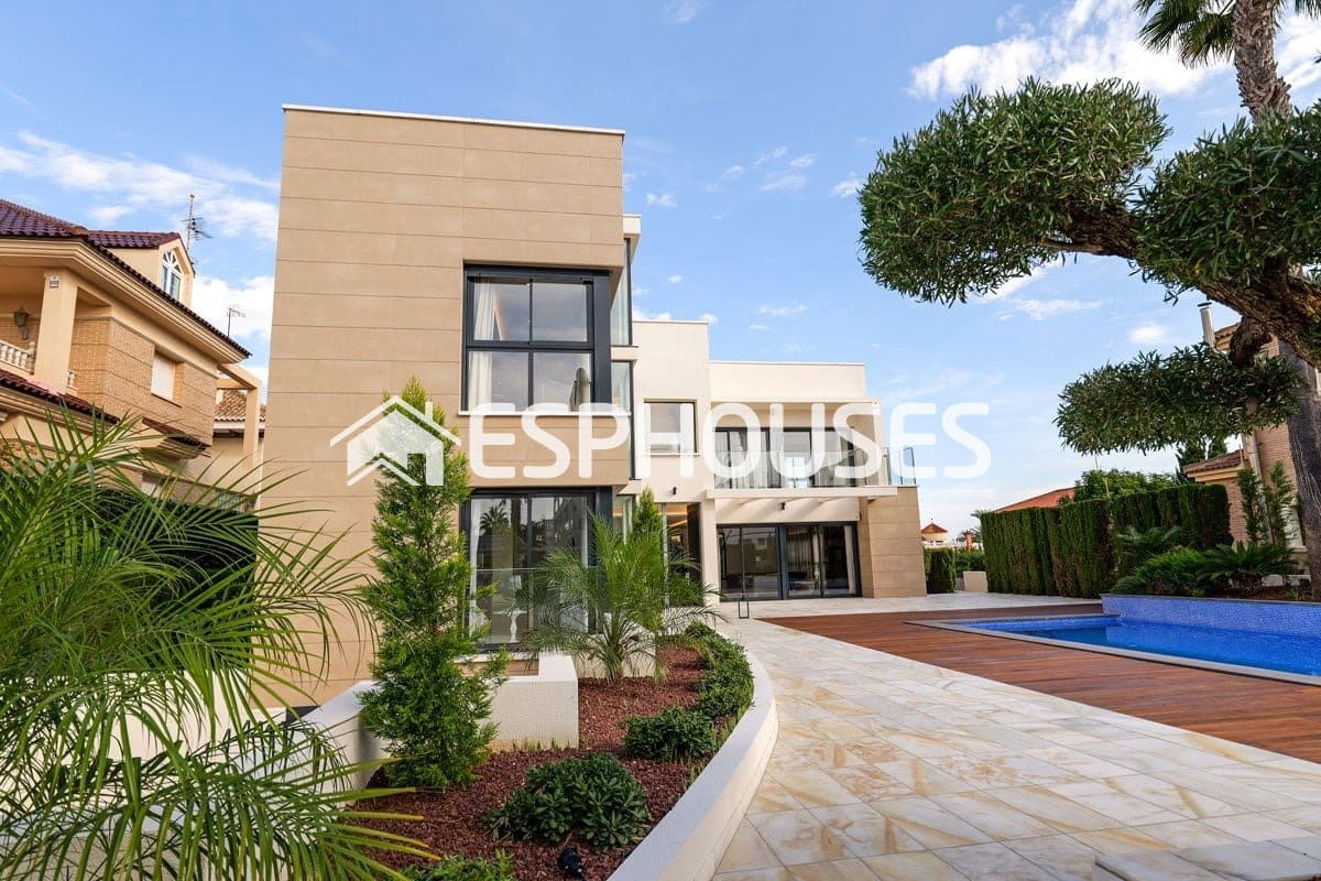 Chalet de 3 habitaciones en La Veleta en venta con piscina - 1.630.000 € (Ref: 9860345)