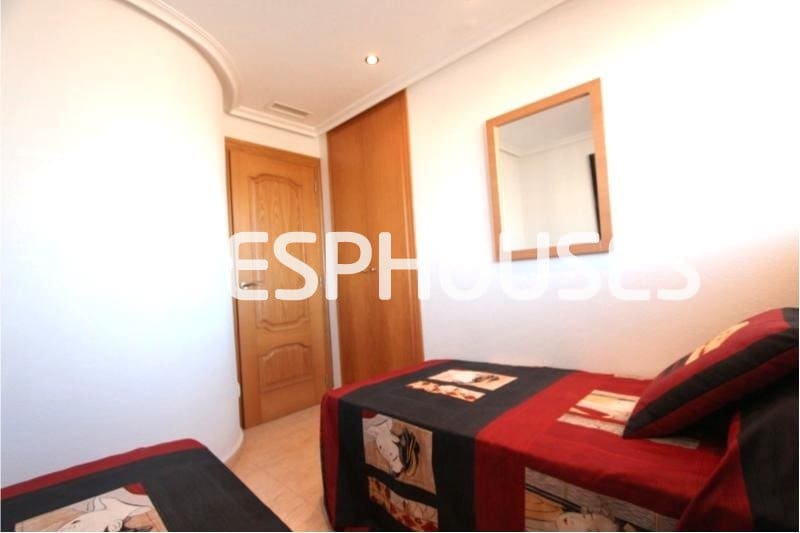 3 bedroom Penthouse for sale in Guardamar del Segura with pool garage - € 270,000 (Ref: 9873753)