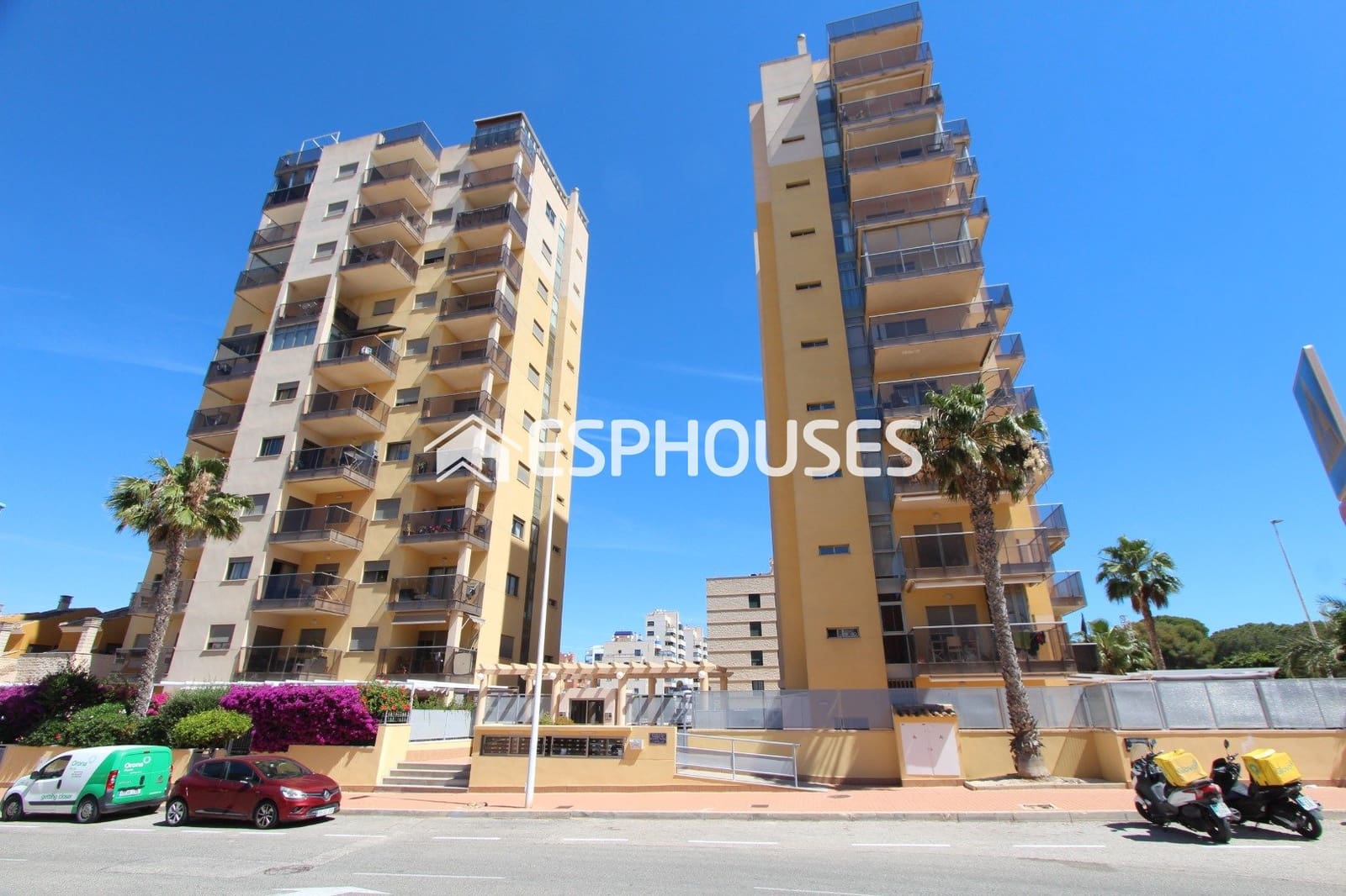 3 bedroom Penthouse for sale in Guardamar del Segura with pool garage - € 270,000 (Ref: 9873753)