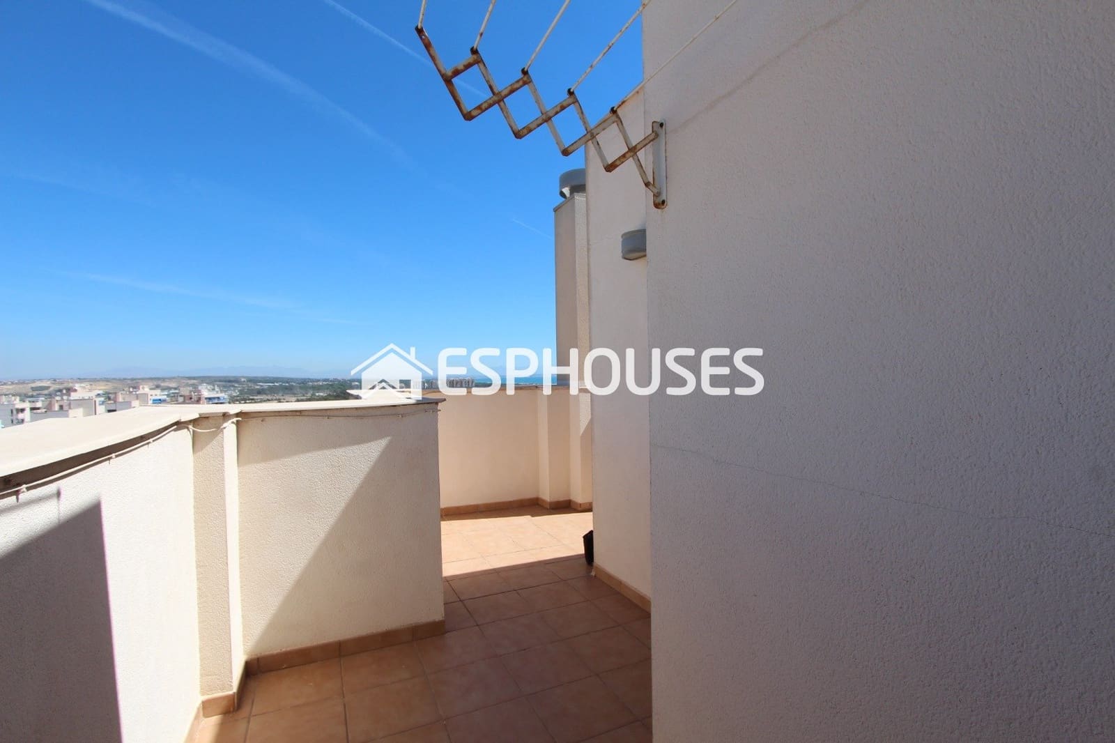 3 bedroom Penthouse for sale in Guardamar del Segura with pool garage - € 270,000 (Ref: 9873753)