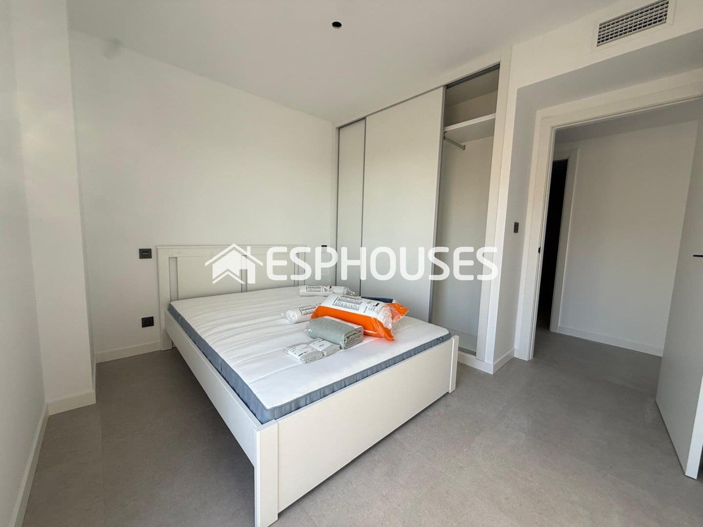 2 bedroom Apartment for sale in Muchamiel / Mutxamel with pool garage - € 234,000 (Ref: 9873759)