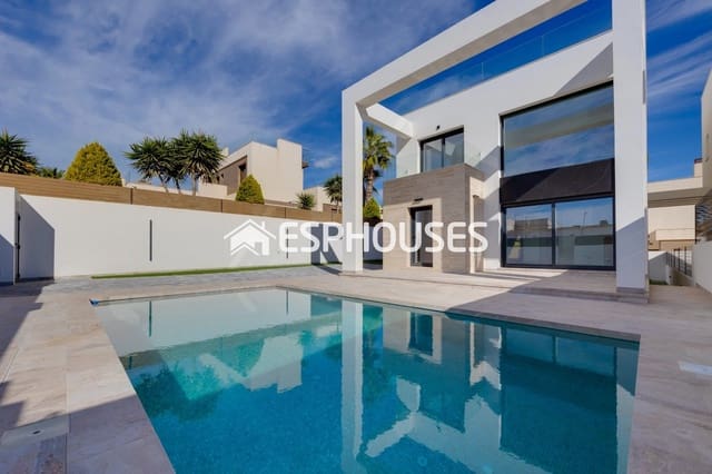 4 soveværelse Villa til salg i Torreblanca, Torrevieja med swimmingpool - € 750.000 (Ref: 9873762)