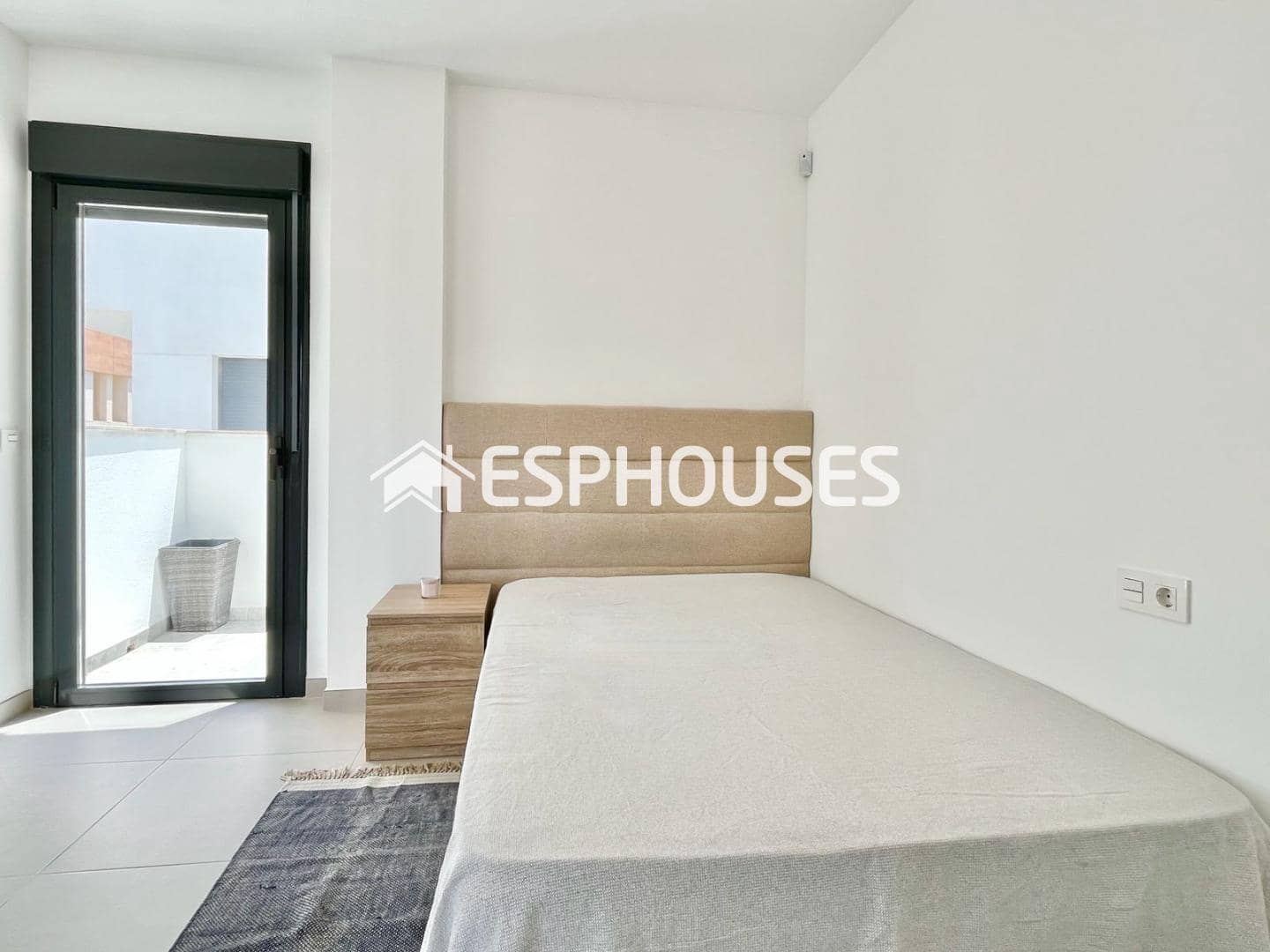 3 slaapkamer Villa te koop in Guardamar del Segura met zwembad garage - € 580.000 (Ref: 9873763)