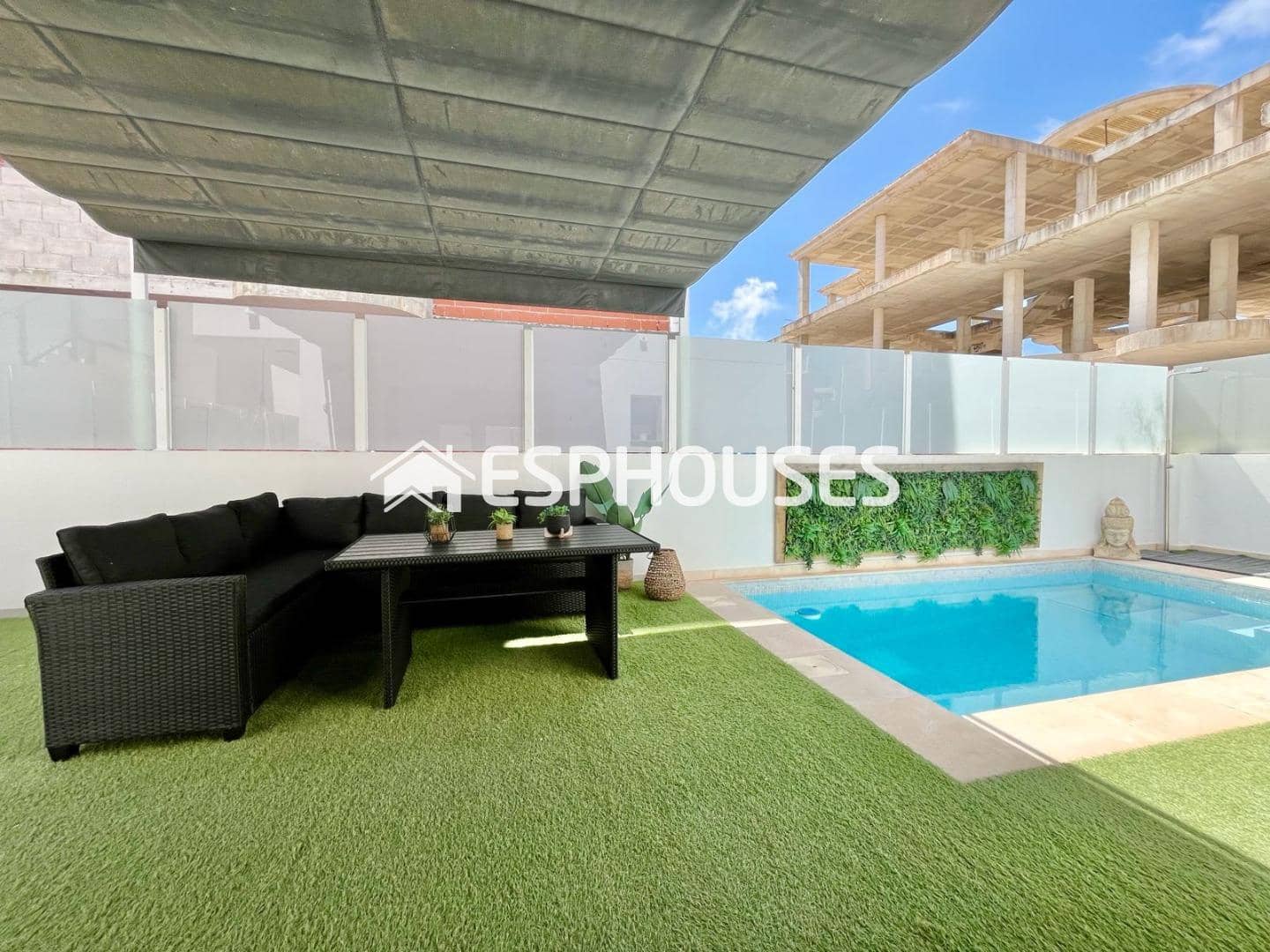 3 slaapkamer Villa te koop in Guardamar del Segura met zwembad garage - € 580.000 (Ref: 9873763)