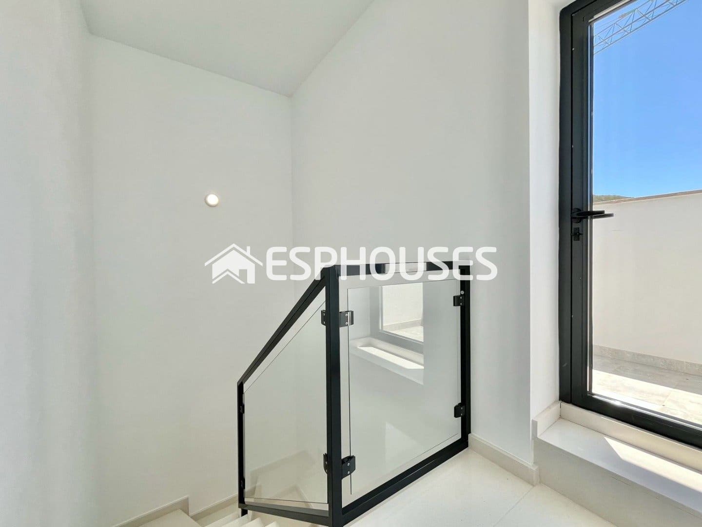 3 bedroom Villa for sale in Guardamar del Segura with pool garage - € 529,000 (Ref: 9873763)