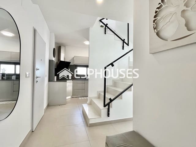 3 soveværelse Villa til salg i Los Secanos, Guardamar del Segura med swimmingpool garage - € 580.000 (Ref: 9873763)