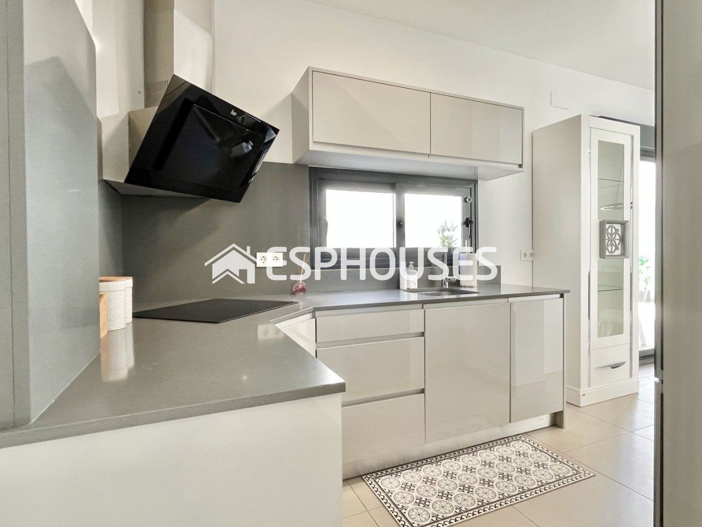3 bedroom Villa for sale in Guardamar del Segura with pool garage - € 529,000 (Ref: 9873763)