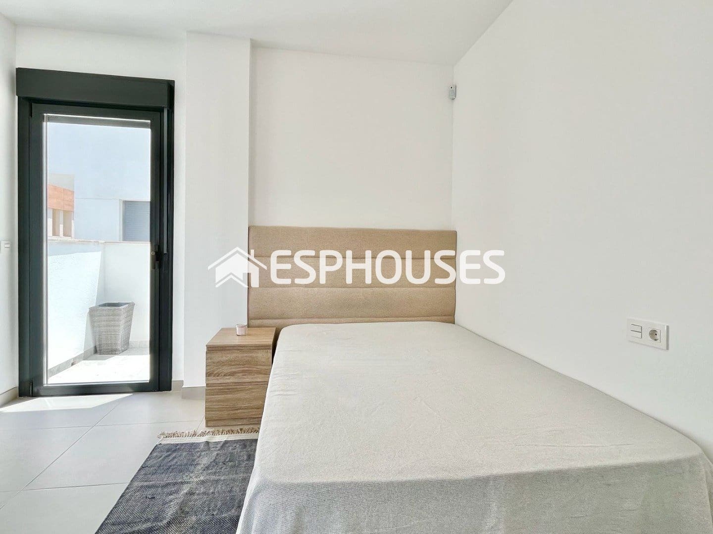 3 bedroom Villa for sale in Guardamar del Segura with pool garage - € 529,000 (Ref: 9873763)
