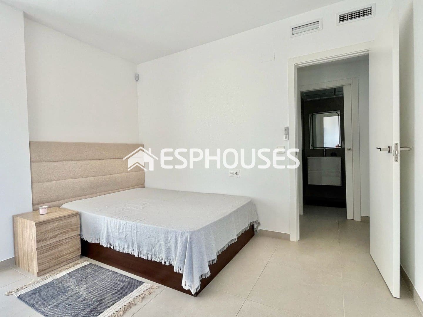 3 bedroom Villa for sale in Guardamar del Segura with pool garage - € 529,000 (Ref: 9873763)
