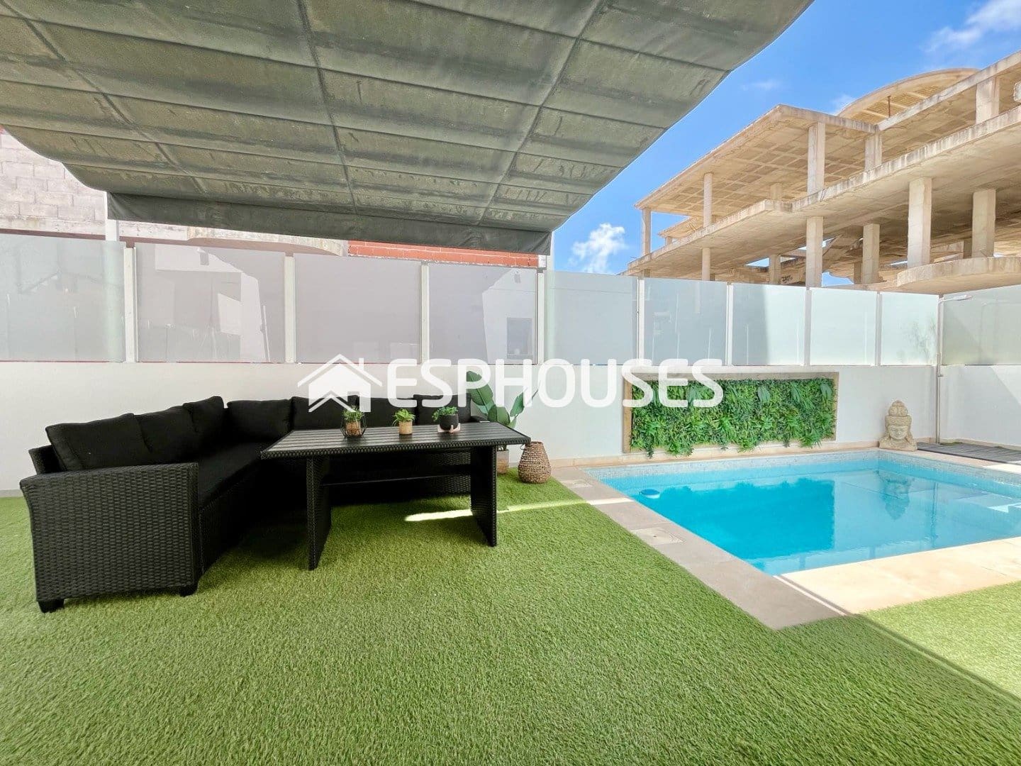 3 bedroom Villa for sale in Guardamar del Segura with pool garage - € 529,000 (Ref: 9873763)