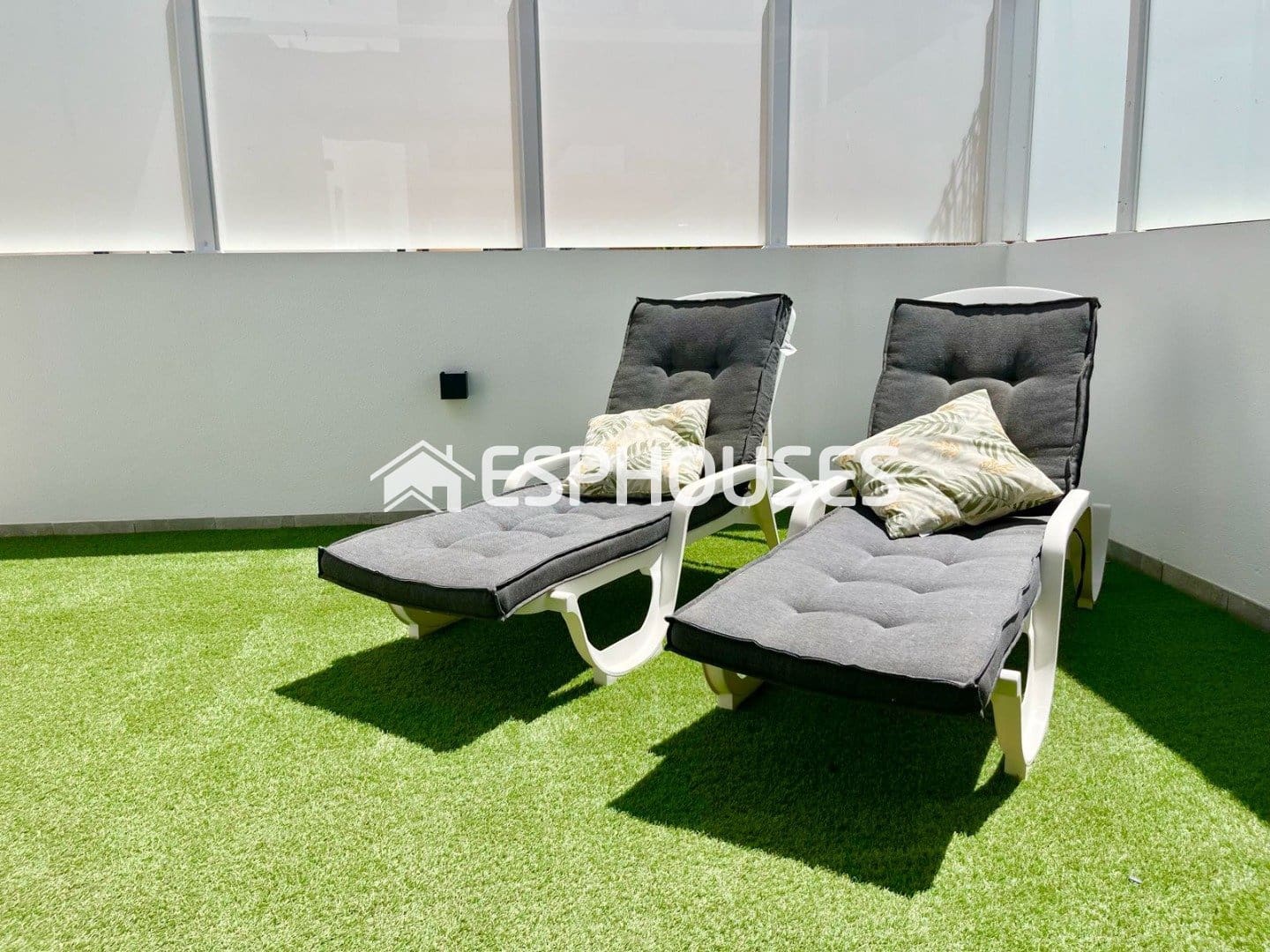 3 bedroom Villa for sale in Guardamar del Segura with pool garage - € 529,000 (Ref: 9873763)