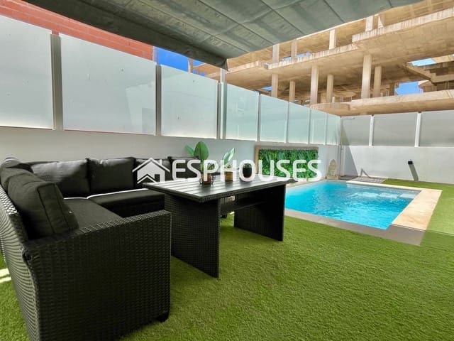 3 soveværelse Villa til salg i Los Secanos, Guardamar del Segura med swimmingpool garage - € 580.000 (Ref: 9873763)