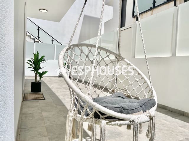 3 soveværelse Villa til salg i Los Secanos, Guardamar del Segura med swimmingpool garage - € 580.000 (Ref: 9873763)