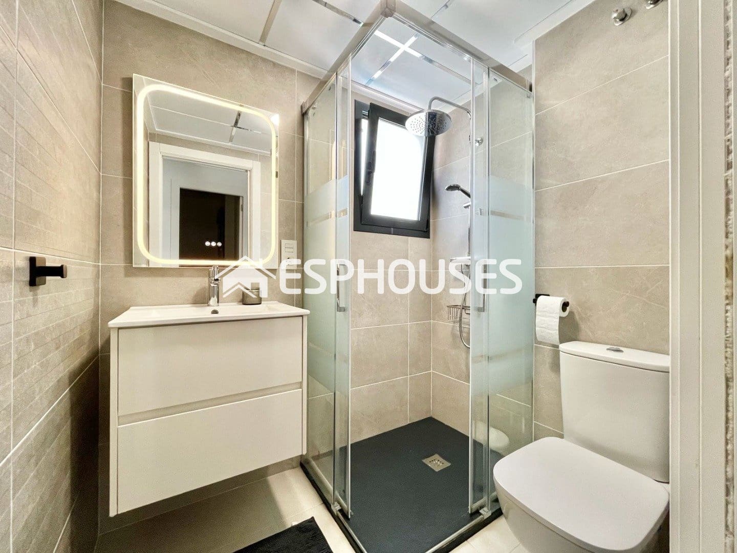 3 bedroom Villa for sale in Guardamar del Segura with pool garage - € 529,000 (Ref: 9873763)