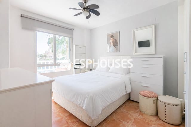 Apartamento de 2 habitaciones en Albir, Alfaz del Pi / L'Alfàs del Pi en venta con piscina garaje - 349.000 € (Ref: 9890624)