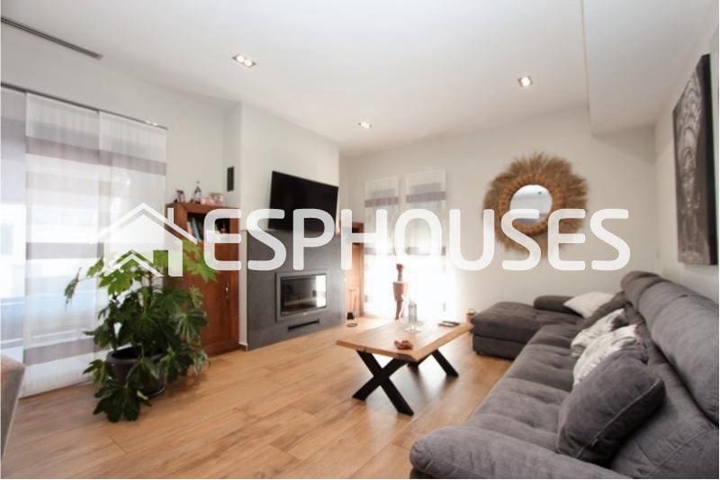 3 soveværelse Villa til salg i Daya Nueva med swimmingpool garage - € 750.000 (Ref: 9896887)