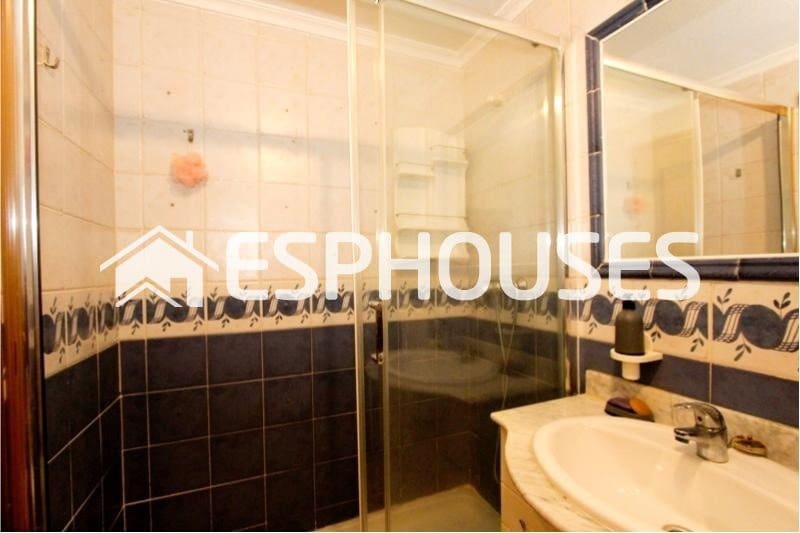 2 soverom Leilighet til salgs i Guardamar del Segura med svømmebasseng - € 155 500 (Ref: 9901313)