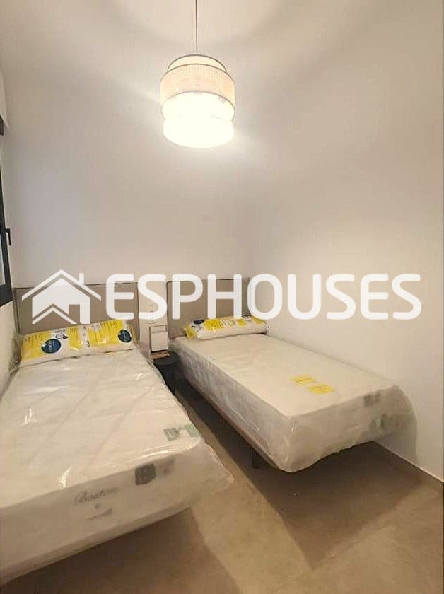 2 soverom Leilighet til salgs i Torrevieja med svømmebasseng - € 249 000 (Ref: 9901314)
