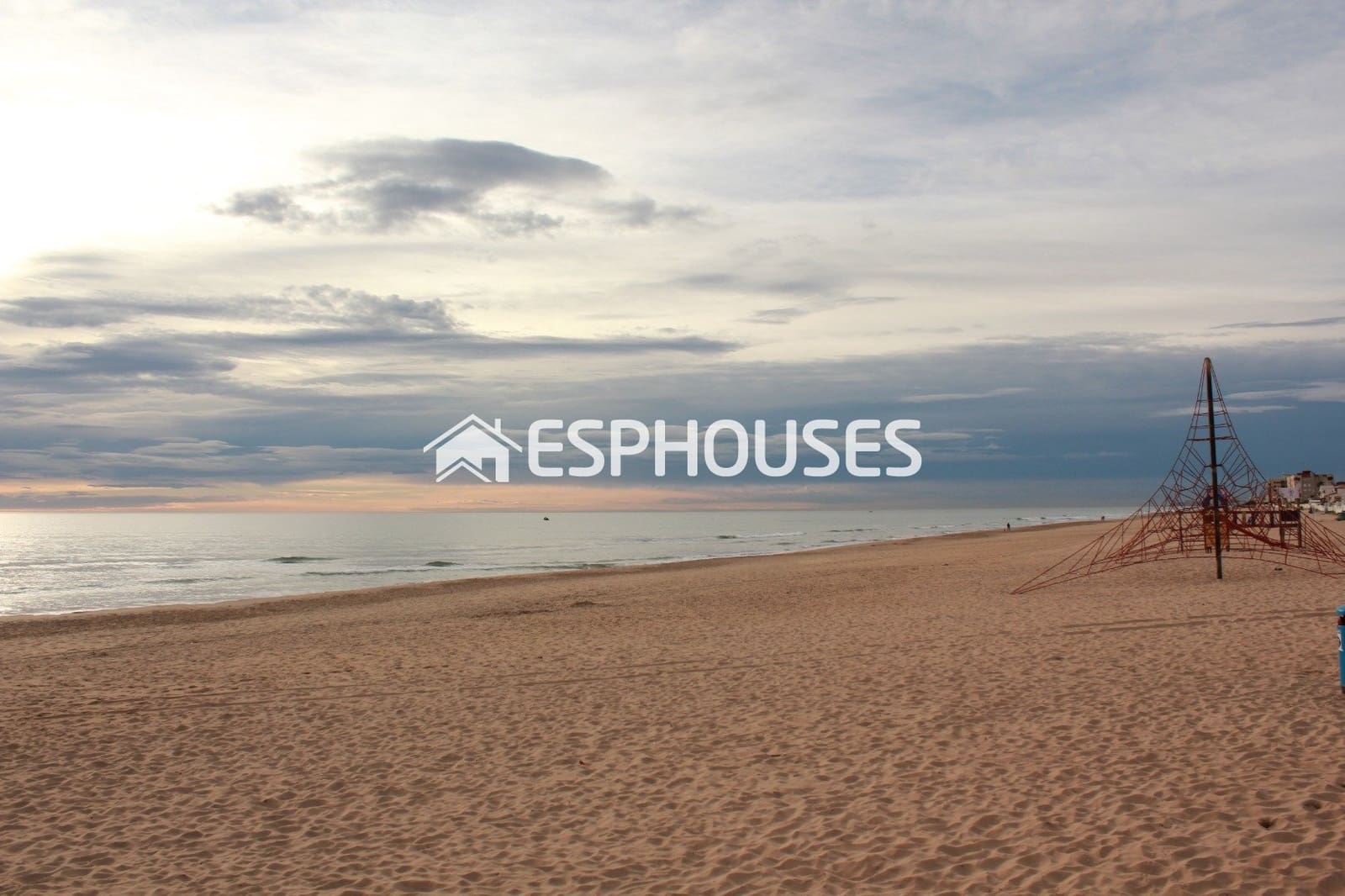 1 bedroom Apartment for sale in Guardamar del Segura with pool - € 230,000 (Ref: 9916139)