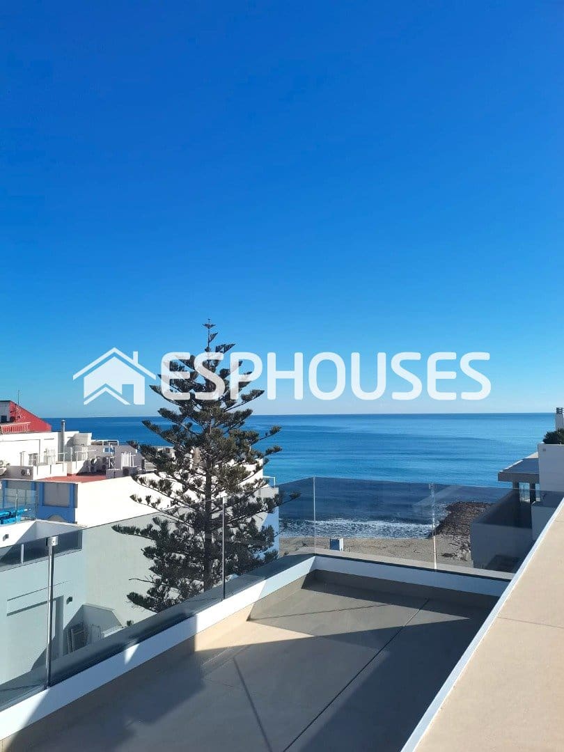 1 soverom Leilighet til salgs i Torrevieja med svømmebasseng garasje - € 399 000 (Ref: 9916145)