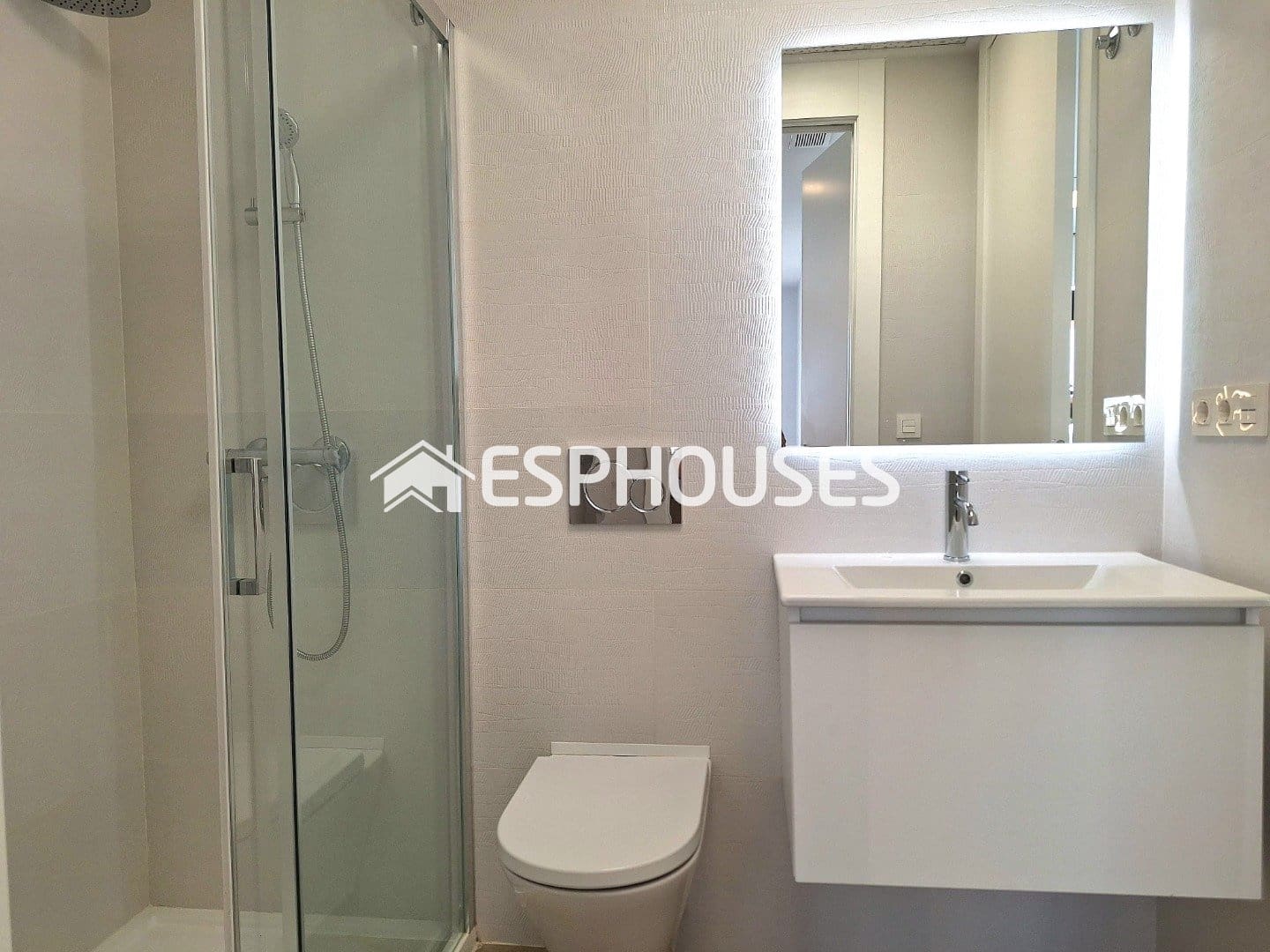 1 soverom Leilighet til salgs i Torrevieja med svømmebasseng garasje - € 399 000 (Ref: 9916145)