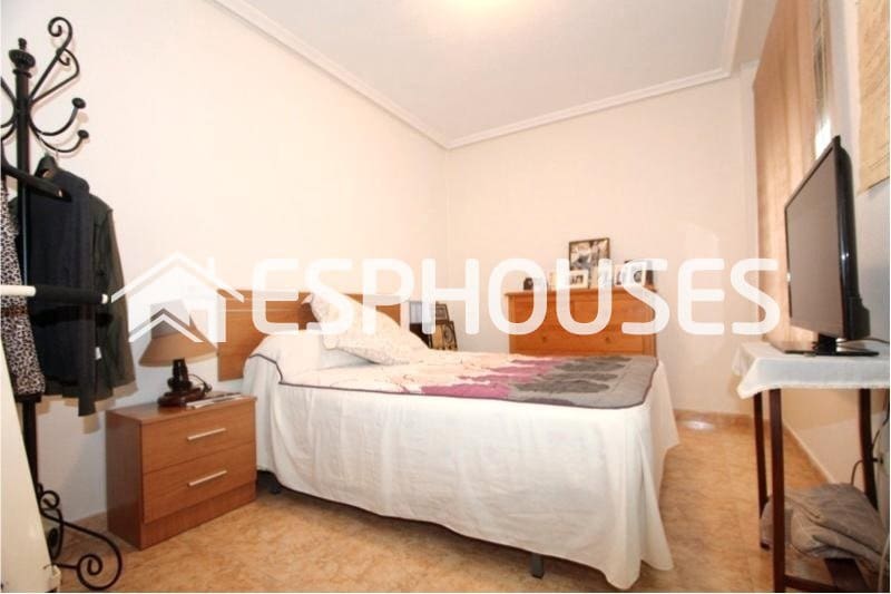 3 soveværelse Lejlighed til salg i Guardamar del Segura - € 106.050 (Ref: 9916147)
