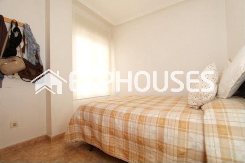 3 soveværelse Lejlighed til salg i Guardamar del Segura - € 106.050 (Ref: 9916147)