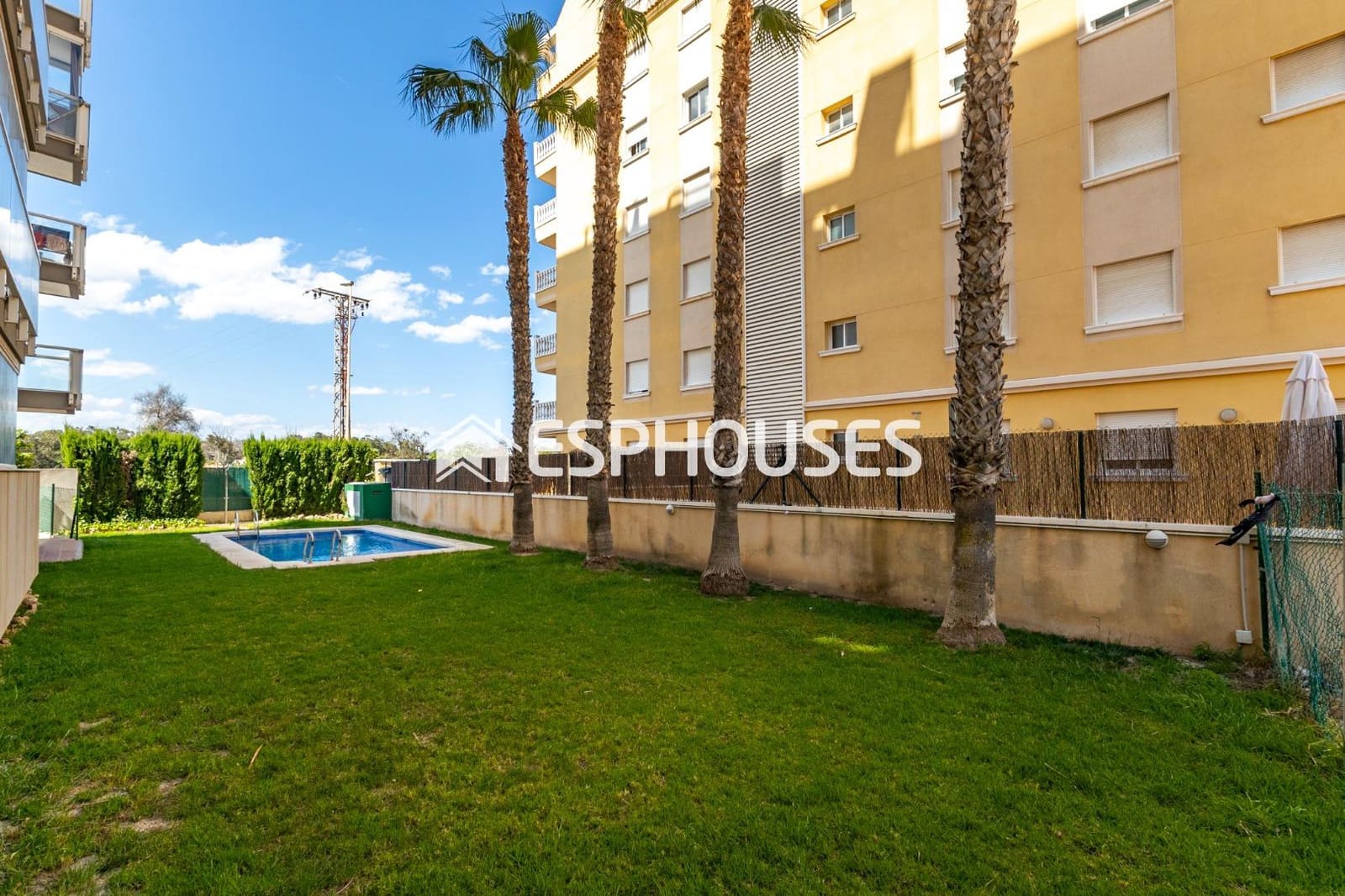 3 bedroom Apartment for sale in Guardamar del Segura with pool garage - € 219,000 (Ref: 9916149)