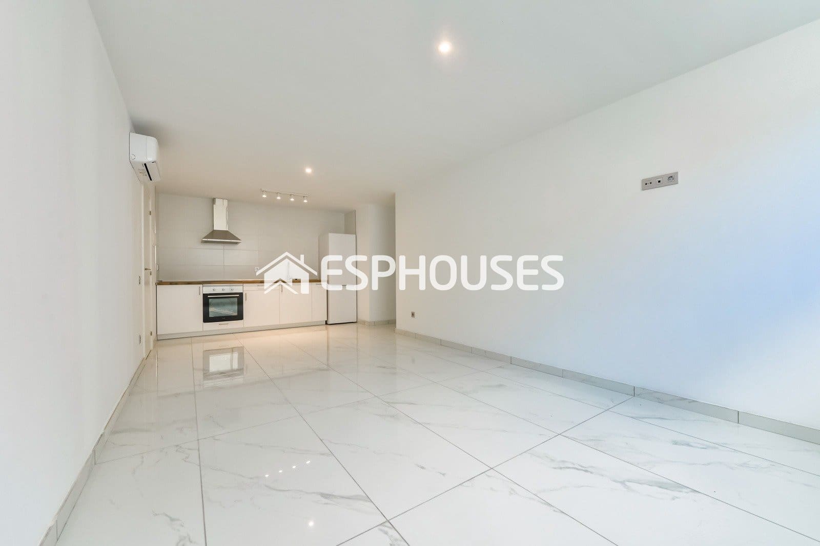 7 bedroom Villa for sale in Finestrat with pool garage - € 1,900,000 (Ref: 9916150)