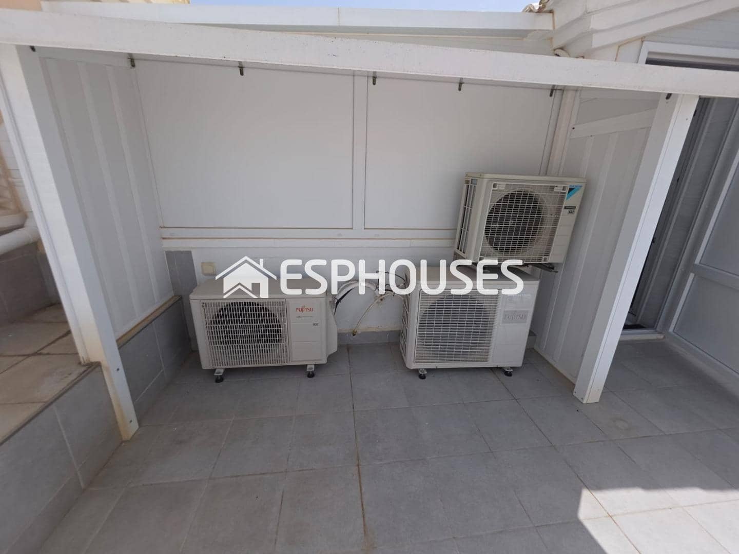 2 camera da letto Bungalow in vendita in Guardamar del Segura con piscina garage - 369.900 € (Rif: 9924815)