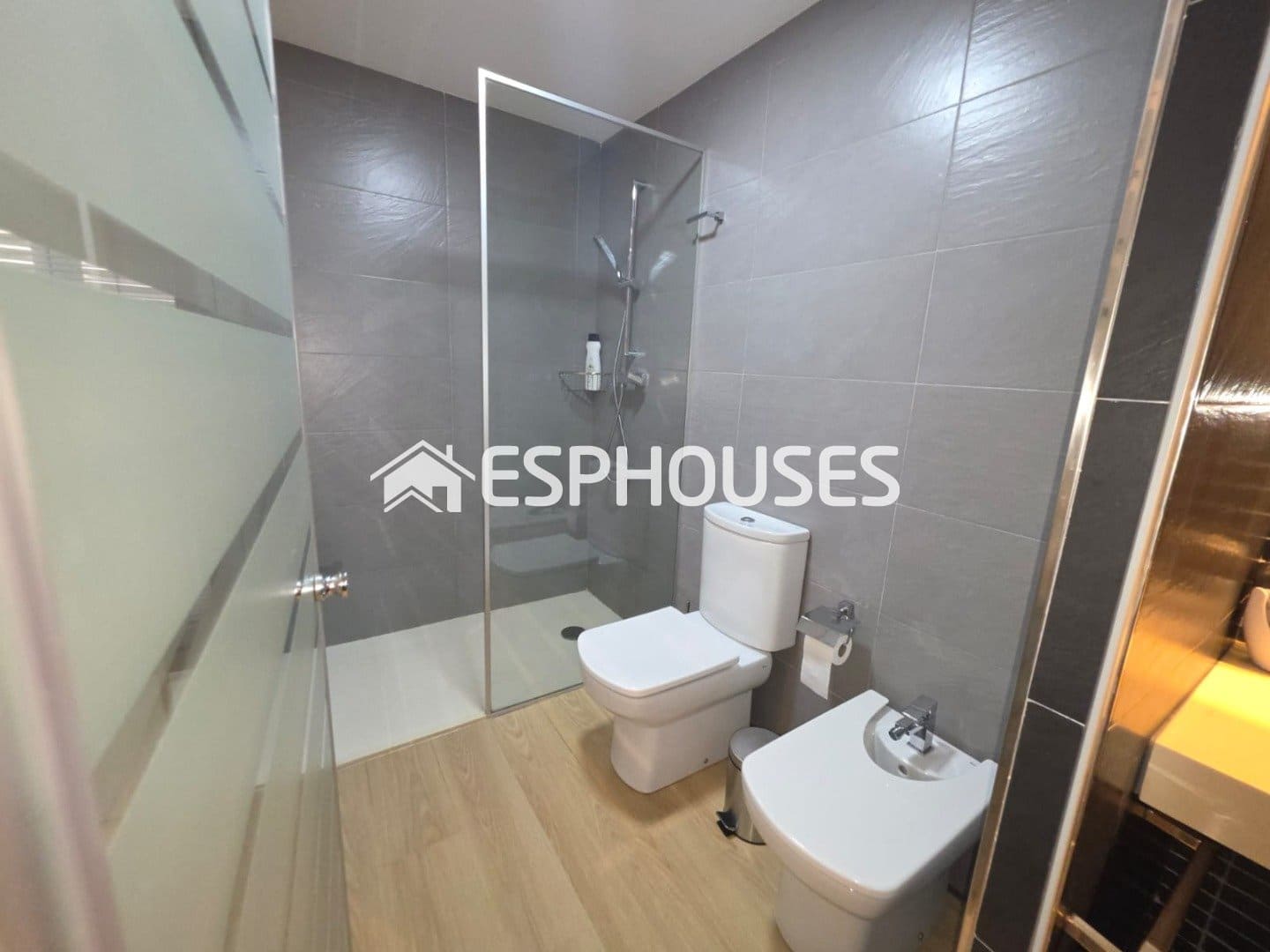 2 bedroom Semi-detached Villa for sale in Guardamar del Segura with pool garage - € 369,900 (Ref: 9924815)
