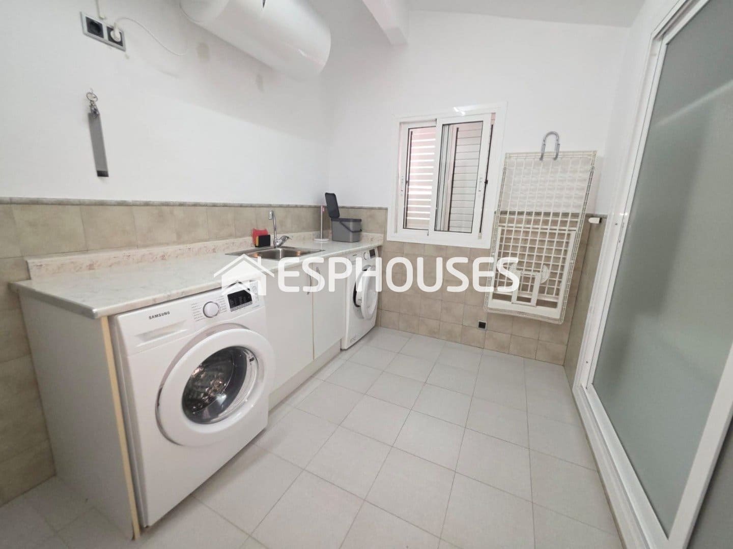 2 bedroom Semi-detached Villa for sale in Guardamar del Segura with pool garage - € 369,900 (Ref: 9924815)