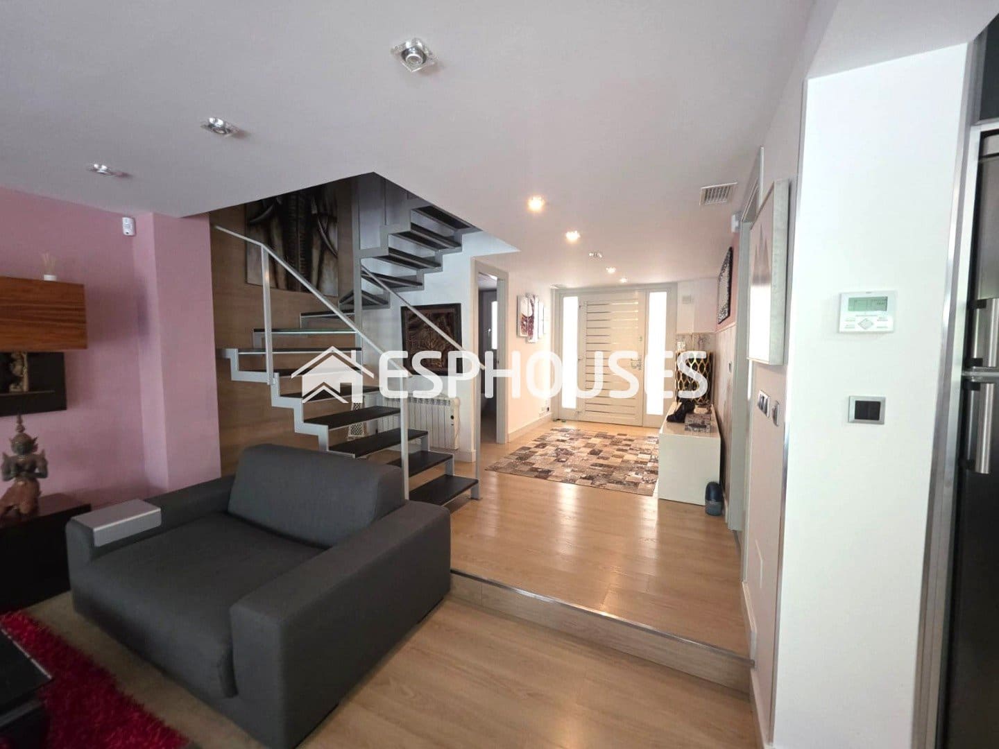 2 bedroom Semi-detached Villa for sale in Guardamar del Segura with pool garage - € 369,900 (Ref: 9924815)