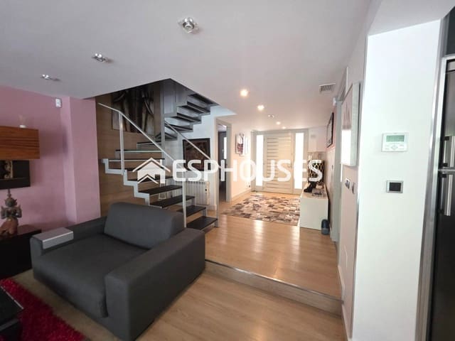 2 chambre Villa/Maison Semi-Mitoyenne à vendre à El Moncayo, Guardamar del Segura avec piscine garage - 369 900 € (Ref: 9924815)