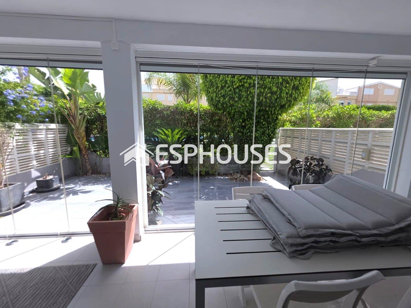 2 bedroom Semi-detached Villa for sale in Guardamar del Segura with pool garage - € 369,900 (Ref: 9924815)