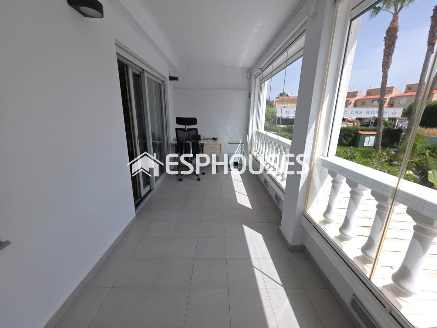 2 bedroom Semi-detached Villa for sale in Guardamar del Segura with pool garage - € 369,900 (Ref: 9924815)