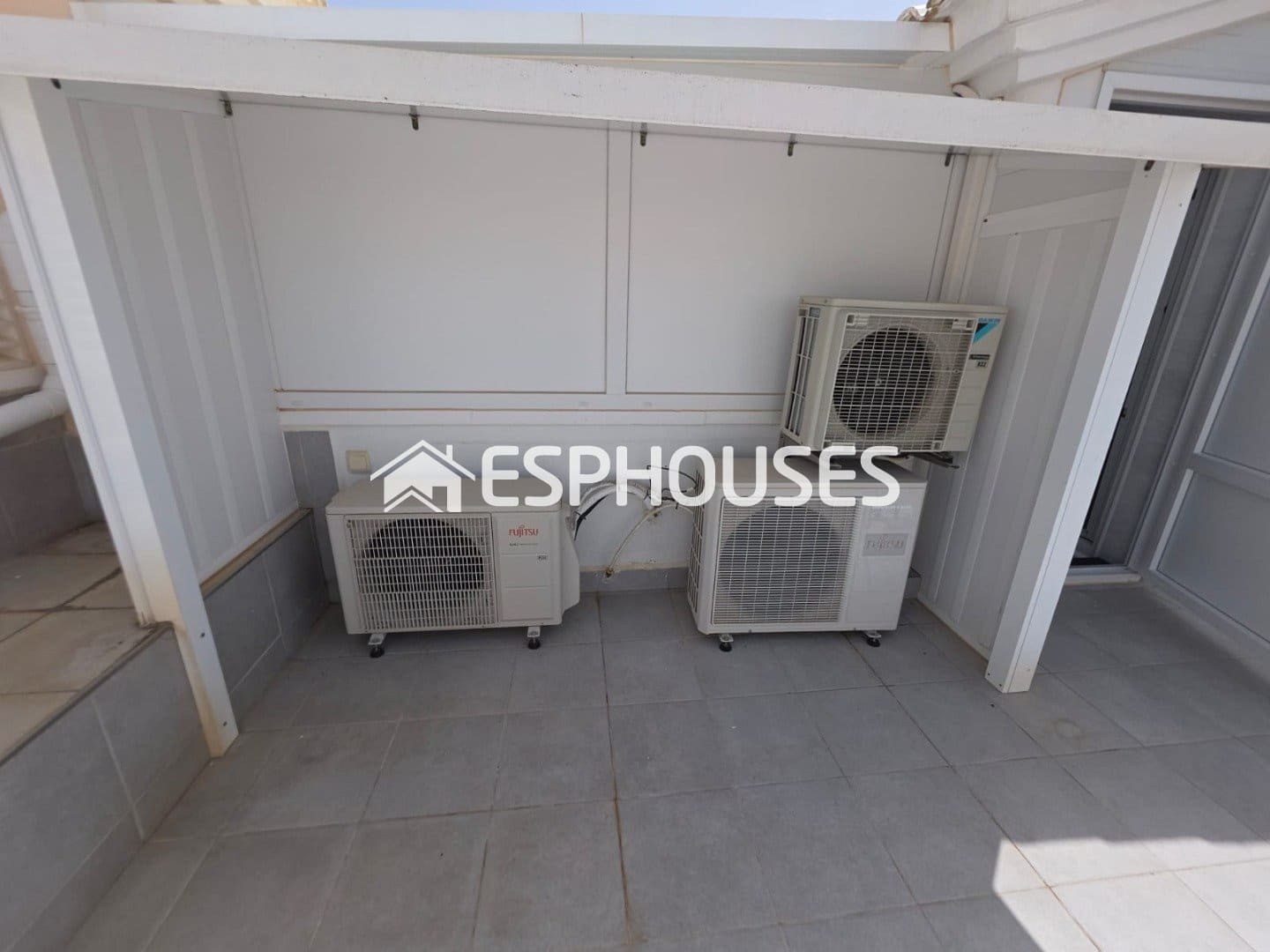 2 bedroom Semi-detached Villa for sale in Guardamar del Segura with pool garage - € 369,900 (Ref: 9924815)