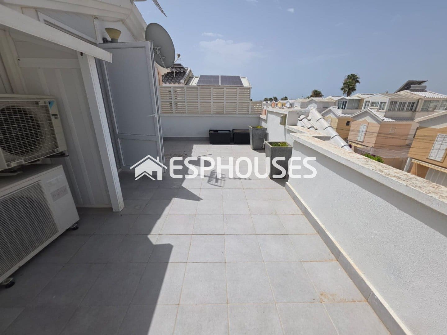 2 bedroom Semi-detached Villa for sale in Guardamar del Segura with pool garage - € 369,900 (Ref: 9924815)
