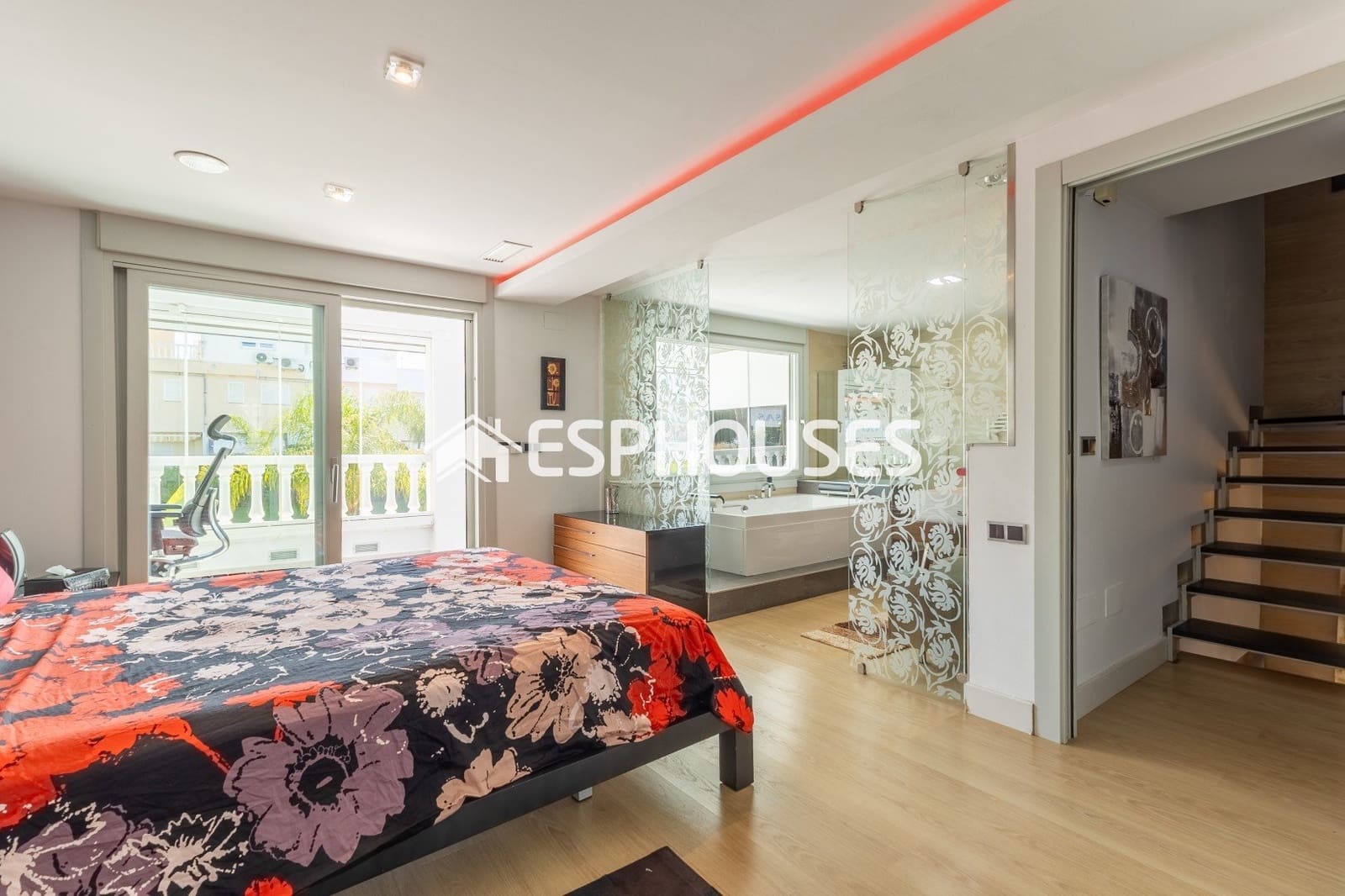 Pareado de 2 habitaciones en Guardamar del Segura en venta con piscina garaje - 369.900 € (Ref: 9924815)