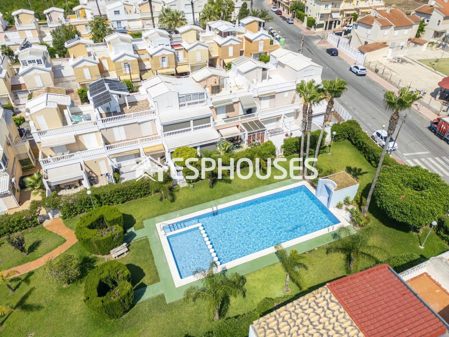 Pareado de 2 habitaciones en Guardamar del Segura en venta con piscina garaje - 369.900 € (Ref: 9924815)