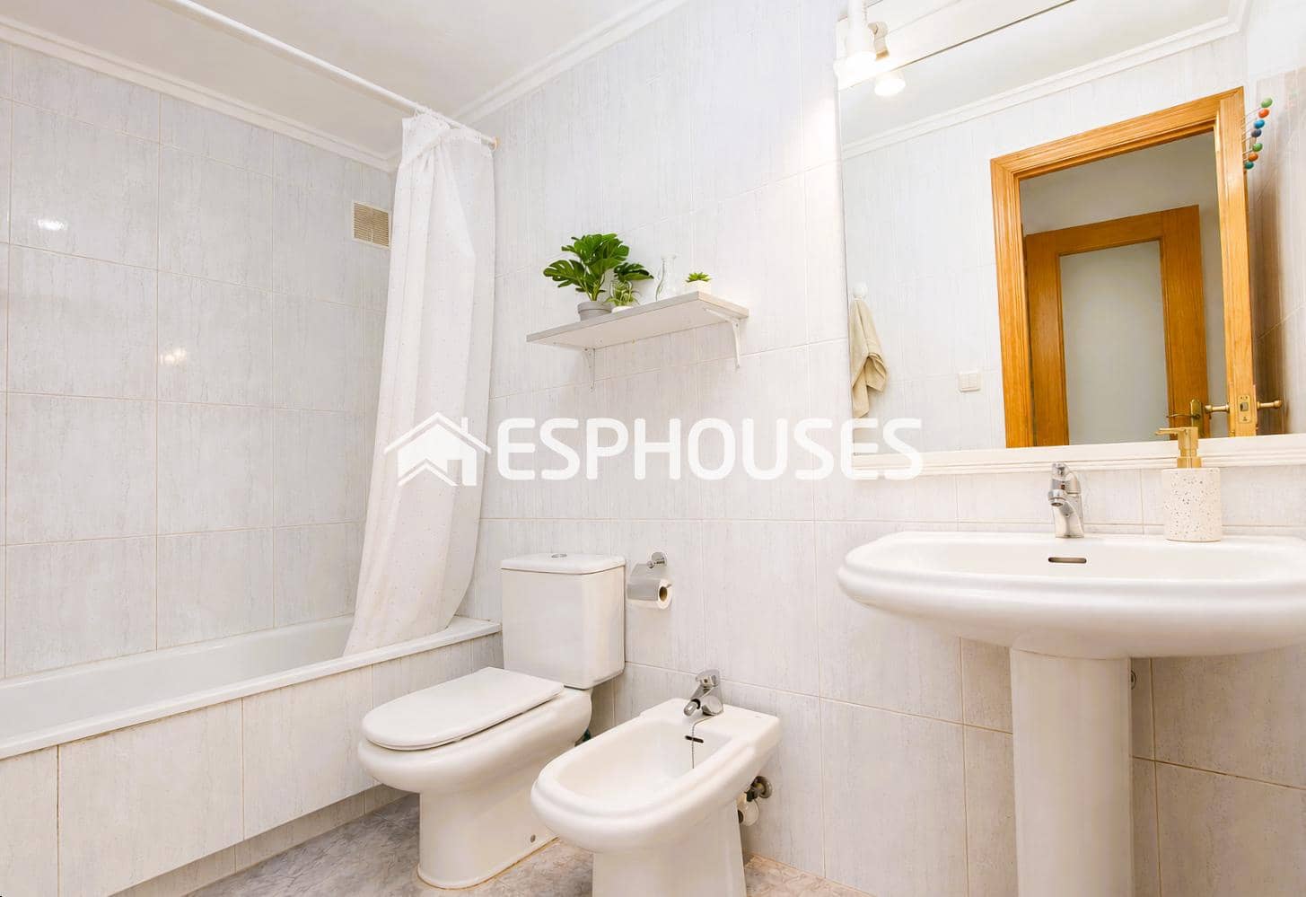 Bungalow de 2 habitaciones en Santa Pola en venta - 185.000 € (Ref: 9927721)