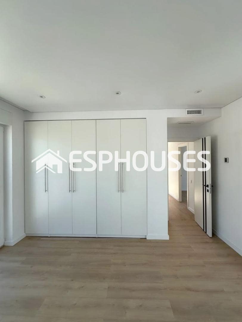 3 sypialnia Willa na sprzedaż w La Nucia z basenem garażem - 555 000 € (Ref: 9929616)
