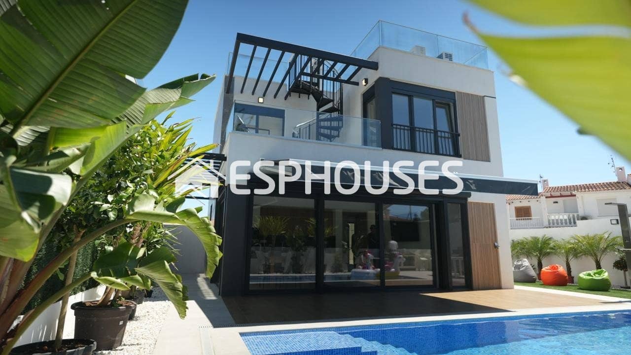 3 soveværelse Villa til salg i La Nucia med swimmingpool garage - € 530.000 (Ref: 9929616)