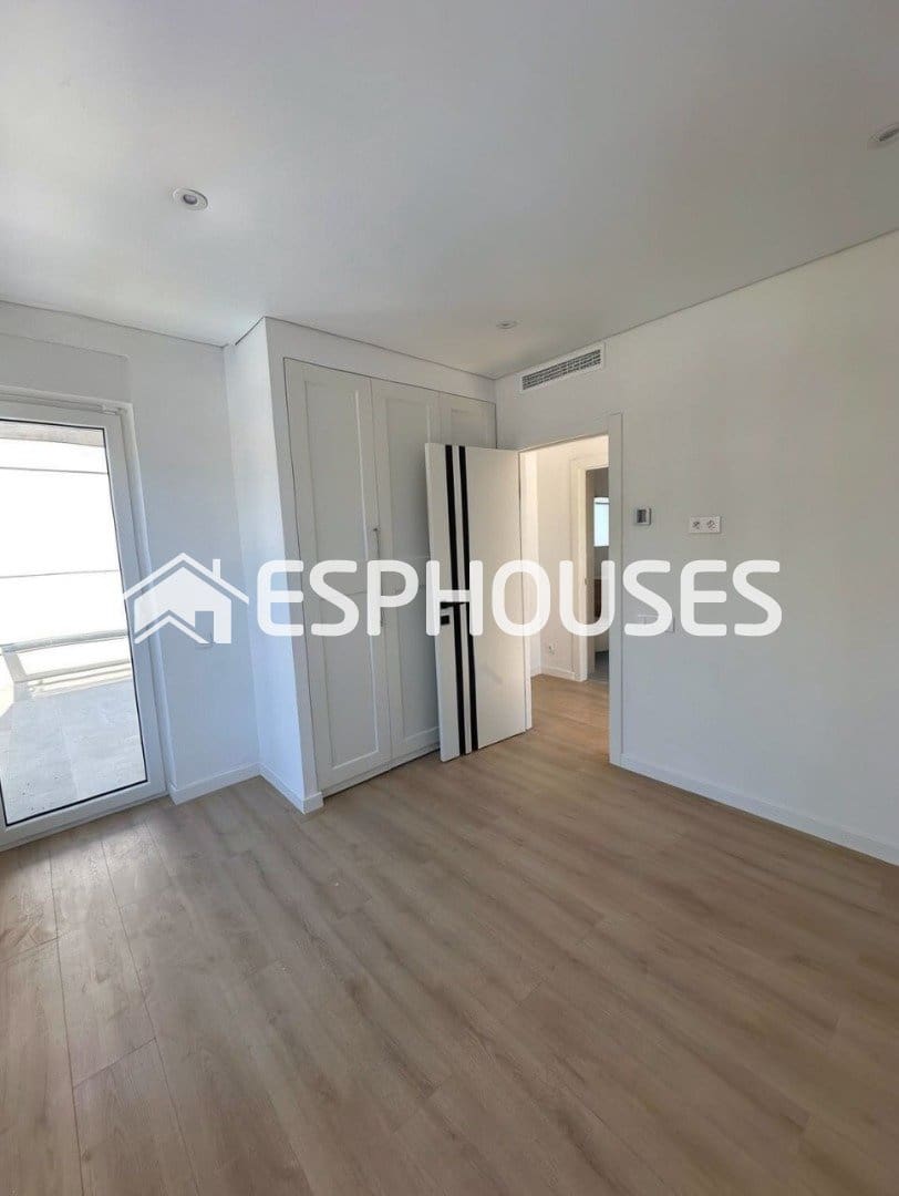 3 soveværelse Villa til salg i La Nucia med swimmingpool garage - € 530.000 (Ref: 9929616)