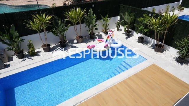 3 soverom Villa til salgs i Barranco Hondo, La Nucia med svømmebasseng garasje - € 530 000 (Ref: 9929616)