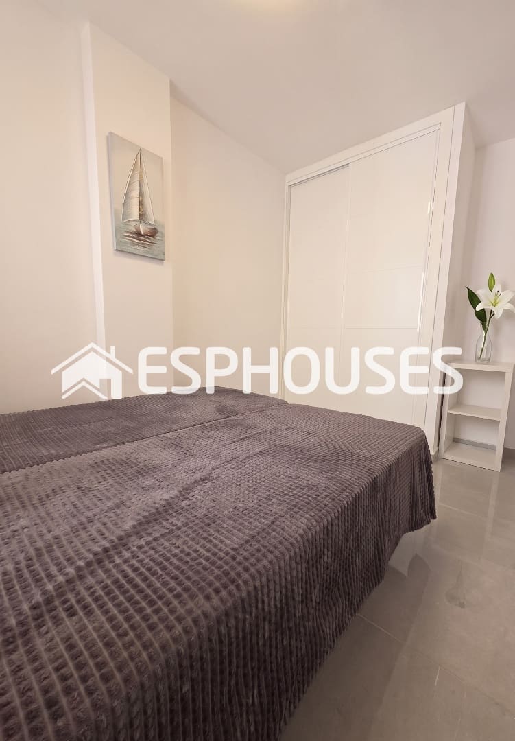 2 slaapkamer Appartement te koop in Torrevieja met zwembad - € 161.000 (Ref: 9929618)